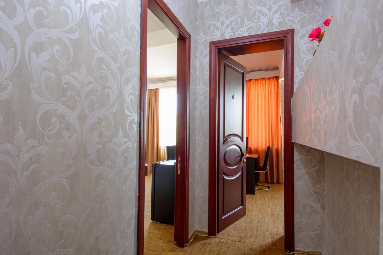 Silk Road Hotel Тбилиси Екстериор снимка