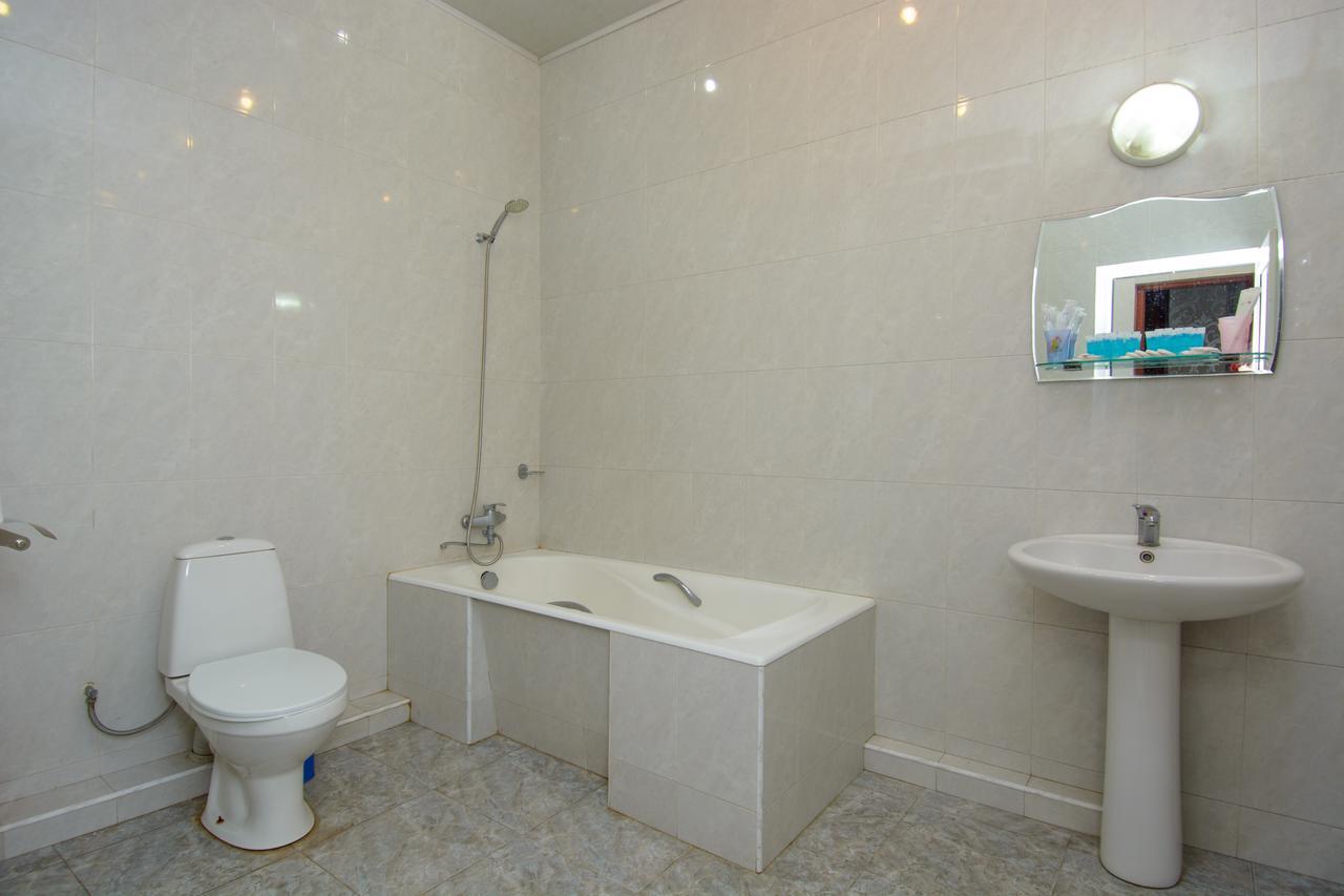 Silk Road Hotel Тбилиси Екстериор снимка