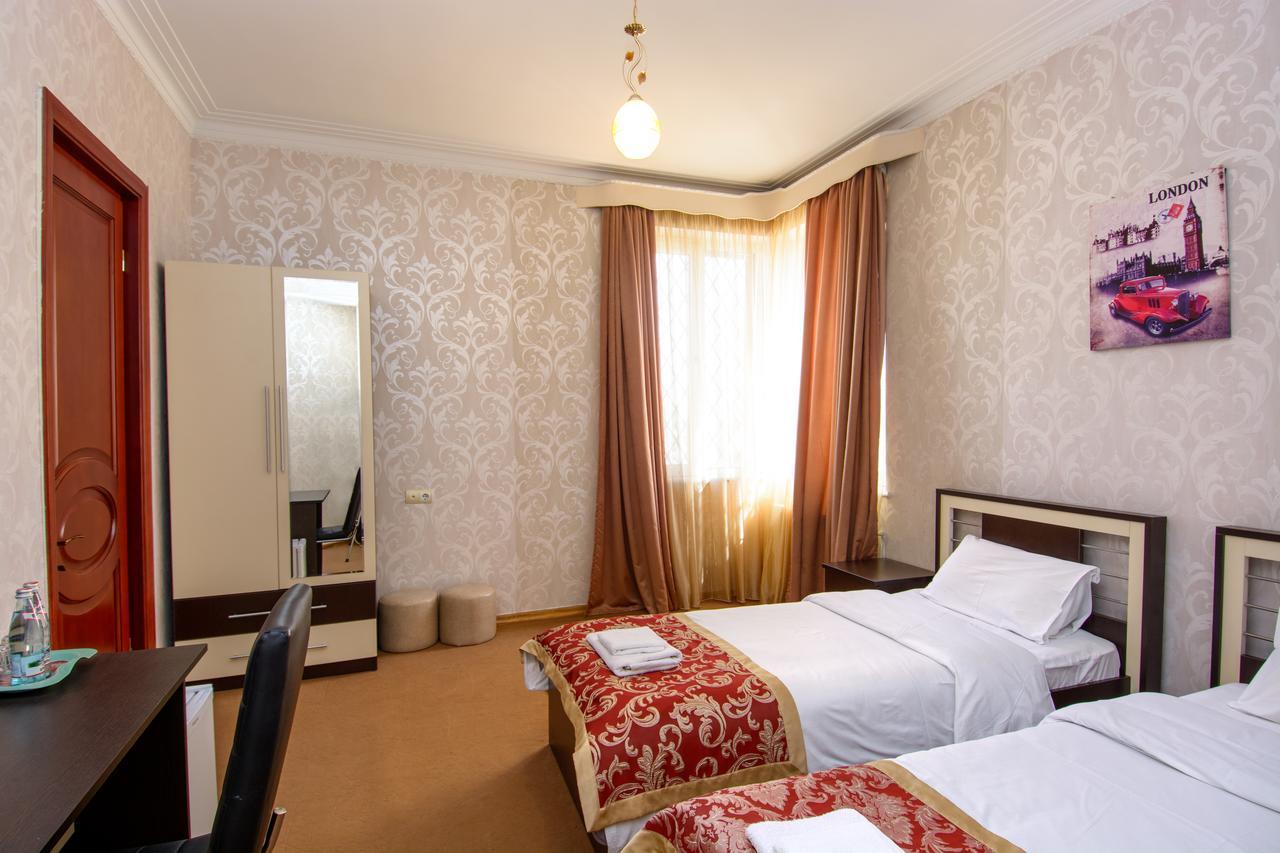 Silk Road Hotel Тбилиси Екстериор снимка