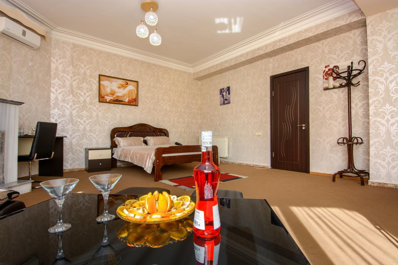 Silk Road Hotel Тбилиси Екстериор снимка